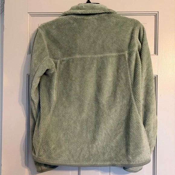 Patagonia Women's size small Re-roll snap T pullover in arctic mint - Picture 3 of 6